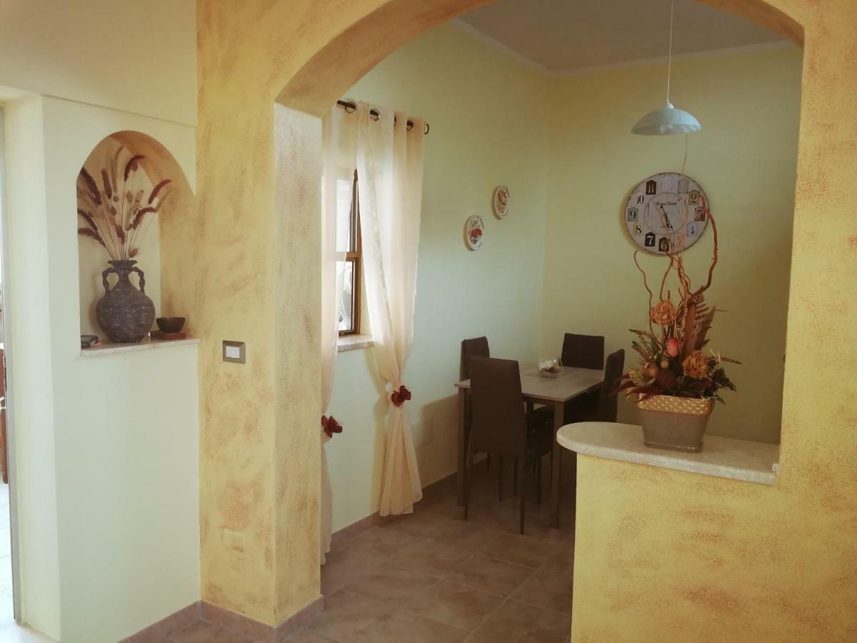 Casa Debby Vila Porto Torres Exterior foto