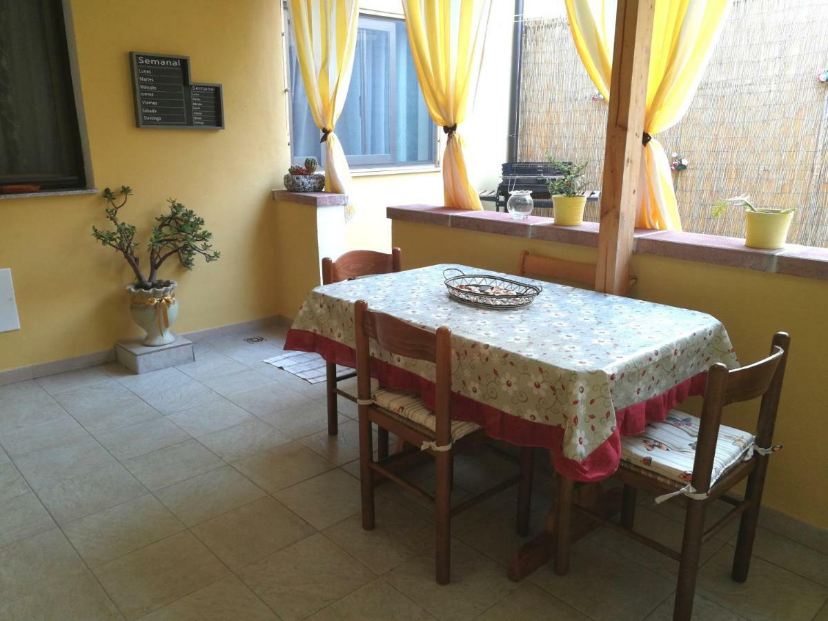 Casa Debby Vila Porto Torres Exterior foto