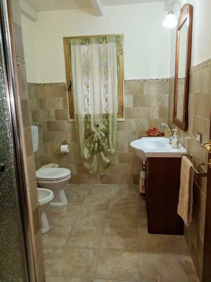 Casa Debby Vila Porto Torres Exterior foto