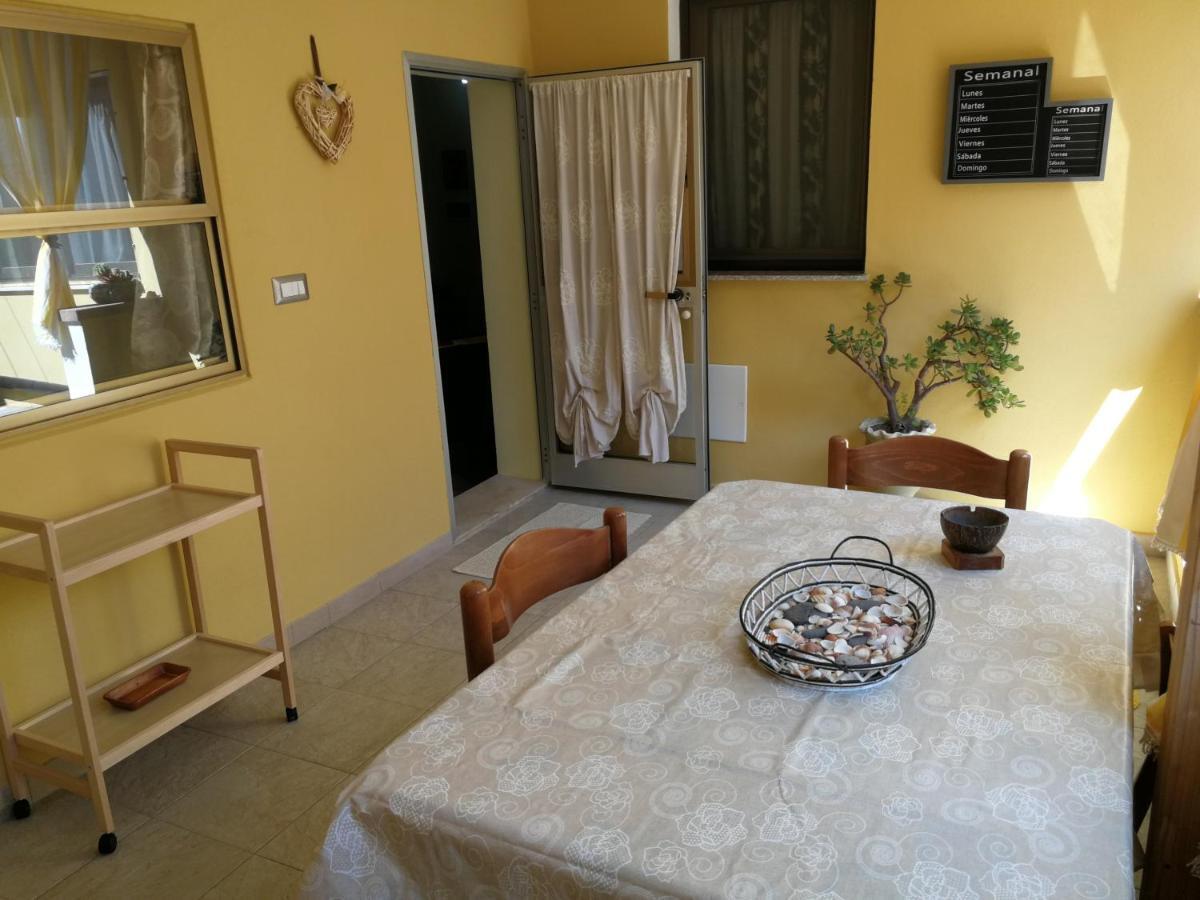 Casa Debby Vila Porto Torres Exterior foto